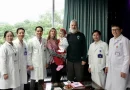 Gia đình Úc đưa con sang Việt Nam thực hiện phẫu thuật chỉ 2 nước làm được